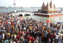 अंतरराष्ट्रीय गीता महोत्सव ने बनाई खास पहचान: 58 देशों में सुनाई दी गूंज, PM से लेकर इन नेताओं ने की शिरकत इस बार महोत्सव का स्तर ही नहीं गरिमा भी बढ़ी है जिसमें केंद्रीय मंत्रियों से लेकर प्रधानमंत्री व उप राष्ट्रपति तक शरीक हुए जिसके साथ ही महोत्सव ऐतिहासिक भी बन गया है