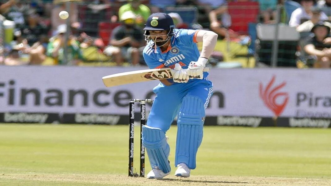 भारतीय टीम को दक्षिण अफ्रीका के खिलाफ रायपुर में खेले गए दूसरे वनडे मैच में हार का सामना करना पड़ा।