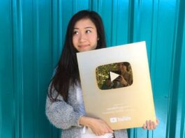 YouTube: यूट्यूब से Golden Play Button मिलने के बाद यूट्यूबर की कमाई कितनी बढ़ती है? यूट्यूब पर गोल्डन प्ले बटन मिलना किसी क्रिएटर के लिए बड़ी उपलब्धि होती है, लेकिन असली कमाई सब्सक्राइबर पर नहीं, बल्कि वीडियो व्यूज पर निर्भर करती है।