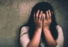 फरीदाबाद में मानवता को शर्मसार करने वाली घटना सामने आई, जब 25 वर्षीय युवती के साथ चलती वैन में सामूहिक दुष्कर्म और मारपीट की गई।