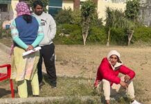 हरियाणा: रेसलिंग चैंपियनशिप में विवाद, महिला पहलवान और इंस्पेक्टर निर्मल बूरा को खेलने से रोका गया, जानें वजह हरियाणा ओलिंपिक एसोसिएशन के उपाध्यक्ष और रेसलिंग हरियाणा संगठन के महासचिव राकेश सिंह ने बताया कि क्यों निर्मल बूरा को खेलने की अनुमति नहीं दी गई।