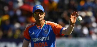 शुभमन गिल टी20 विश्व कप 2026 के लिए चुने गए भारतीय स्क्वॉड में शामिल नहीं हैं। चयन समिति ने उन्हें टीम का हिस्सा नहीं बनाया है।