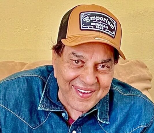 दिवंगत अभिनेता धर्मेंद्र की आज 90वीं जन्मतिथि है। उनकी आखिरी फिल्म 'इक्कीस' के निर्देशक श्रीराम राघवन ने इस मौके पर अमर उजाला से खास बातचीत की।