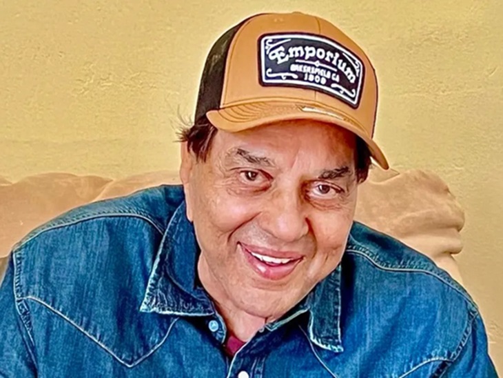 दिवंगत अभिनेता धर्मेंद्र की आज 90वीं जन्मतिथि है। उनकी आखिरी फिल्म 'इक्कीस' के निर्देशक श्रीराम राघवन ने इस मौके पर अमर उजाला से खास बातचीत की। दिवंगत अभिनेता धर्मेंद्र की आज 90वीं जन्मतिथि है। उनकी आखिरी फिल्म 'इक्कीस' के निर्देशक श्रीराम राघवन ने इस मौके पर अमर उजाला से खास बातचीत की।