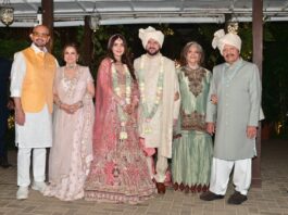 ​बच्चन के बाद अब रोशन परिवार में भी ऐश्वर्या नाम की बहुरानी आ गई हैं। जिनका ब्राइडल लुक सोशल मीडिया पर छाया हुआ है, तो उनकी खूबसूरती ने सबका दिल जीत लिया।