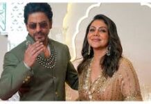 शाहरुख खान की 5 साल छोटी बेगम बन गईं संस्कारी, अनारकली सूट में गजब लगीं गौरी, चांद- से मुखड़े को देख फिसला दिल शाहरुख खान की 5 साल छोटी बेगम बेशक एक्ट्रेस नहीं है। लेकिन गौरी खान सुंदरता का जादू चलाकर फिर भी सभी पर भारी पड़ जाती हैं।