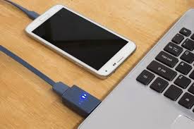 अगर आपके लैपटॉप में USB C-टाइप चार्जर लगता है तो आपके दिमाग में कभी न कभी तो यह बात आई ही होगी कि क्या इससे फोन को चार्ज किया जा सकता है? अगर आपके लैपटॉप में USB C-टाइप चार्जर लगता है तो आपके दिमाग में कभी न कभी तो यह बात आई ही होगी कि क्या इससे फोन को चार्ज किया जा सकता है?