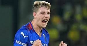 ऑस्ट्रेलिया की नजर अब निचले क्रम से रन जोड़ने पर होगी, जबकि इंग्लैंड की कोशिश जल्द से जल्द पारी समेटने की रहेगी।