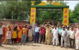 हरियाणा अनुसूचित जाति राजकीय अध्यापक संघ के पूर्व प्रदेश प्रेस सचिव मोहन परोचा ने कहा कि यह तबादला नीति विद्यार्थियों, विद्यालयों, शिक्षा तथा शिक्षकों के हितों के बिल्कुल विरुद्ध है।