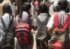 स्कूल बैग का वजन कितना होना चाहिए? सरकार ने खुद बताया किस क्लास में कितने Kg स्कूल बैग का भारी-भरकम वजन हमेशा से चर्चा का विषय रहा है।