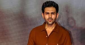 तू मेरी मैं तेरा, मैं तेरा तू मेरी' फिल्म चर्चा में है। कार्तिक आर्यन और अनन्या पांडे की इस फिल्म का नया गाना रिलीज किया गया।