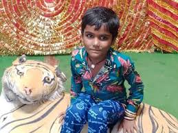 महेंद्रगढ़ कैंटर की चपेट में आने से 5 वर्षीय बच्ची की मौत हो गई। टक्कर से बच्ची गंभीर रूप से घायल हो गई। महेंद्रगढ़ कैंटर की चपेट में आने से 5 वर्षीय बच्ची की मौत हो गई। टक्कर से बच्ची गंभीर रूप से घायल हो गई।