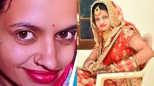 साइको किलर पूनम की तंत्र-मंत्र की कहानी से नया मोड़ आ गया है। पूनम की मां ने कहा कि उस पर मृत युवक का साया था। साइको किलर पूनम की तंत्र-मंत्र की कहानी से नया मोड़ आ गया है। पूनम की मां ने कहा कि उस पर मृत युवक का साया था।