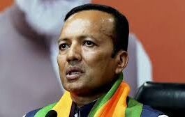 भाजपा सांसद नवीन जिंदल ने उदाहरण देते हुए बताया कि एस्टोनिया, फ्रांस, स्विट्जरलैंड और मेक्सिको जैसे कई देशों ने अपने नागरिकों के लिए सुरक्षित रिमोट और इलेक्ट्रॉनिक वोटिंग की व्यवस्था लागू कर रखी है।