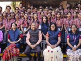 केवीएस-एनवीएस विद्यालयों में टीचिंग और नॉन टीचिंग वैकेंसी में फॉर्म भरने का आखिरी मौका है। आवेदन की लास्ट डेट आगे बढ़ गई है।