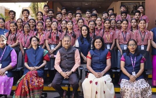 केवीएस-एनवीएस विद्यालयों में टीचिंग और नॉन टीचिंग वैकेंसी में फॉर्म भरने का आखिरी मौका है। आवेदन की लास्ट डेट आगे बढ़ गई है।