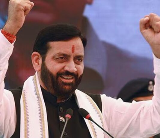 हरियाणा के मुख्यमंत्री नायब सिंह सैनी ने शीतकालीन सत्र के पहले दिन हरियाणा विधानसभा को सूचित किया कि हरियाणा में 25.67 लाख से अधिक किसान 60,816 करोड़ रुपये के कृषि ऋण के बोझ तले दबे हुए हैं।