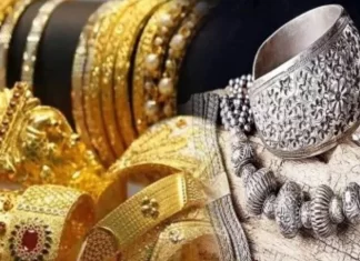 हरियाणा में पिछले 10 दिनों में चांदी के दाम हरियाणा में आज चांदी की औसत कीमत 2,38,900 रुपये प्रति किलोग्राम है. वहीं आखिरी तारीख को हरियाणा में चांदी की औसत कीमत 239900 रुपये प्रति किलोग्राम थी, जिसकी तुलना में दाम अब 1000 रुपये घटे हैं.