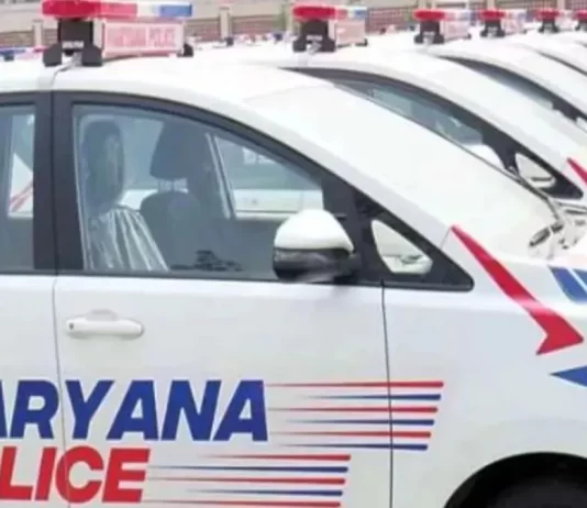 भिवानी में रातभर दौड़ी पुलिस: अधिवक्ता से 35 तोले सोना लूट की झूठी सूचना भिवानी पुलिस ने लूट की सूचना के बाद दर्जनों कैमरों की सीसीटीवी फुटेज खंगाली।