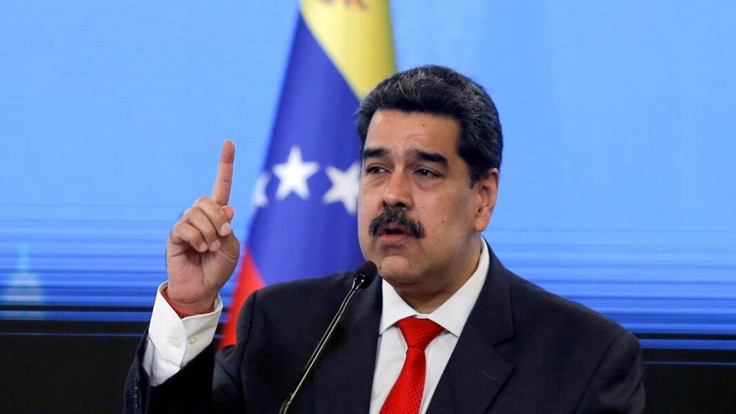 निकोलस मादुरो को अमेरिका लेकर जाने के बाद से ही लगातार कई देशों में विरोध प्रदर्शन भी हो रहे हैं। इस संबंध में UPSC समेत कई प्रतियोगी परीक्षा में सवाल भी होने वाले हैं।