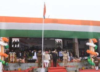 Republic Day: हरियाणा में गणतंत्र दिवस समारोह, सोनीपत में कृषि और रेवाड़ी में खेल मंत्री ने किया ध्वजारोहण हरियाणा के अलग-अलग जिलों में गणतंत्र दिवस समारोह का आयोजन हुआ।