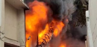 आग वीरवार सुबह साढ़े 4 बजे लगी। सूचना मिलते ही फायरब्रिगेड की पांच गाड़ियों ने मौके पर पहुंचकर आग को काबू पाया।