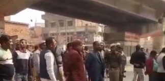 दीपेंद्र ने कहा कि हरियाणा की सरकार दिल्ली से रिमोट कंट्रोल से चलती है। इसी तरह हरियाणा के युवाओं को नौकरी करने के लिए डंकी रूट से विदेश जाना पड़ता है।