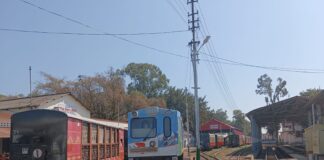 पर्यटन की दृष्टि से पहली बार तीन कोच वाला ट्रेन सेट रेलवे द्वारा तैयार करवाया गया है ताकि पुराने कोच को नए कोच से बदला जा सके।