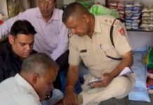 हिसार के पटेल नगर में स्थित एक दुकान पर अज्ञात हमलावरों ने चाकू से वार किया।