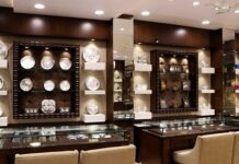 लोहड़ी के मद्देनजर कपिल को घर पर जल्दी जाना था। वह घर पर सुबह ही यह बात कहकर दुकान पर आए थे।