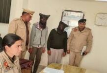 हरियाणा के फतेहाबाद में एक युवक की पिता और उसके भाई ने हत्या करवा दी। जमीन को लेकर आपसी विवाद था जिसको लेकर ये हत्या की गई।