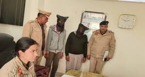 हरियाणा के फतेहाबाद में एक युवक की पिता और उसके भाई ने हत्या करवा दी। जमीन को लेकर आपसी विवाद था जिसको लेकर ये हत्या की गई।