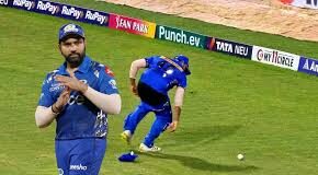 साल 2026 के पहले ही दिन जेसन होल्डर ने ऐसी गेंद फेंकी की हर किसी की हंसी छूट गई।