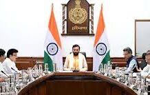 कैबिनेट बैठक से पहले मुख्यमंत्री नायब सिंह सैनी ने बुधवार को कई मंत्रियों के साथ अनौपचारिक बैठक भी की।