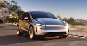 टेस्ला कंपनी ने पॉपुलर कार मॉडल वाई को अपडेट करते हुए दोबारा लॉन्च किया है।