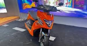 सिंपल एनर्जी ने भारत में सबसे ज्यादा रेंज वाला इलेक्ट्रिक स्कूटर पेश किया है, जिसका नाम सिंपल अल्ट्रा है और यह एक बार फुल चार्ज में 400 किलोमीटर तक चलने में सक्षम है।