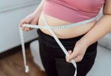 पेट का मोटापा यानी बैली फैट आज एक गंभीर स्वास्थ्य समस्या बन चुका है जो कई बीमारियों का खतरा बढ़ाता है।