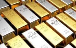 भारतीय परिवारों के पास मौजूद कुल सोने की वैल्यू 5 ट्रिलियन डॉलर (₹450 लाख करोड़) के पार निकल गई है।