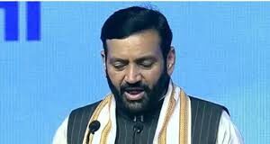 उनके 56वें बर्थडे पर हम उनके राजनीतिक सफर के बारे में बताने जा रहे हैं।