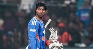 श्रेयस अय्यर अब पूरी सीरीज के लिए उपलब्ध हैं, जबकि ईशान किशन ने नंबर 3 पर अपनी जगह मजबूत की है।