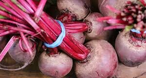 चेहरा चमकाने के लिए अब तक तरह-तरह के प्रोडक्ट्स का इस्तेमाल आप कर चुके होंगे।