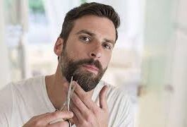 कई लोगों की दाढ़ी में कुछ सफेद बाल दिखने लगते हैं। ये बाल चेहरे पर अलग से ही चमकते हैं और बिल्कुल भी अच्छे नहीं लगते हैं।