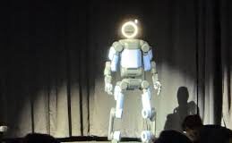 बिना समझौते के वे किसी भी इंसानी रोबोट को फैक्टरी की प्रोडक्शन लाइन में काम करने की मंजूरी नहीं दी जाएगी।