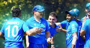 CC टूर्नामेंटों में राजनीतिक, सुरक्षा और राजनयिक कारणों से कई बार टीमें मेजबान देश में खेलने से इनकार कर चुकी हैं।