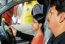 एक ड्राइवर ने दावा किया कि उसने अमेरिका के पश्चिमी तट से पूर्वी तट तक का सफर तय किया, और दावा किया है कि इस दौरान उसने एक बार भी गाड़ी के स्टीयरिंग या कंट्रोल को हाथ नहीं लगाया।