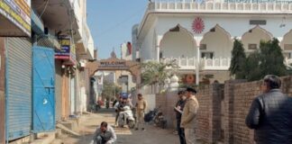 घटना करीब एक सप्ताह पहले हुई थी, जब शराब पार्टी के दौरान धक्का-मुक्की हुई और दोनों युवक-युवती खिड़की/छत से नीचे गिर गए थे।