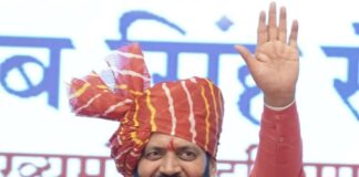 हिसार में मुख्यमंत्री नायब सैनी ने गांव किरमारा स्थित श्री कामेश्वर धाम पहुंचकर ब्रह्मलीन संत मुनि गिरी जी महाराज को श्रद्धांजलि दी और धाम के लिए 11 लाख रुपये की घोषणा की