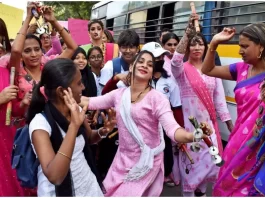 पंजाब एवं हरियाणा हाई कोर्ट के निर्देशों के बाद अब ट्रांसजेंडर व्यक्ति भी हरियाणा सिविल सेवा (HCS) और अन्य सरकारी नौकरियों के लिए आवेदन करने के पात्र हैं।