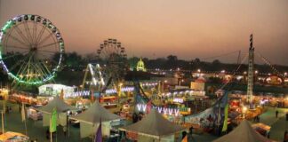 सूरजकुंड अंतर्राष्ट्रीय शिल्प मेला हर साल 15 दिनों के लिए फरीदाबाद में आयोजित किया जाता है।