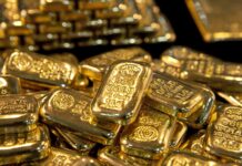 लगातार तीन दिन की गिरावट के बाद बुधवार को सोने और चांदी की कीमत में गिरावट आई।